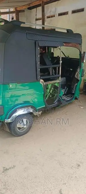 Bajaj RE 2026