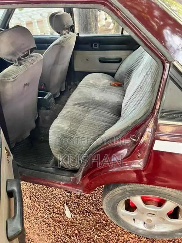 Toyota Carina 1985