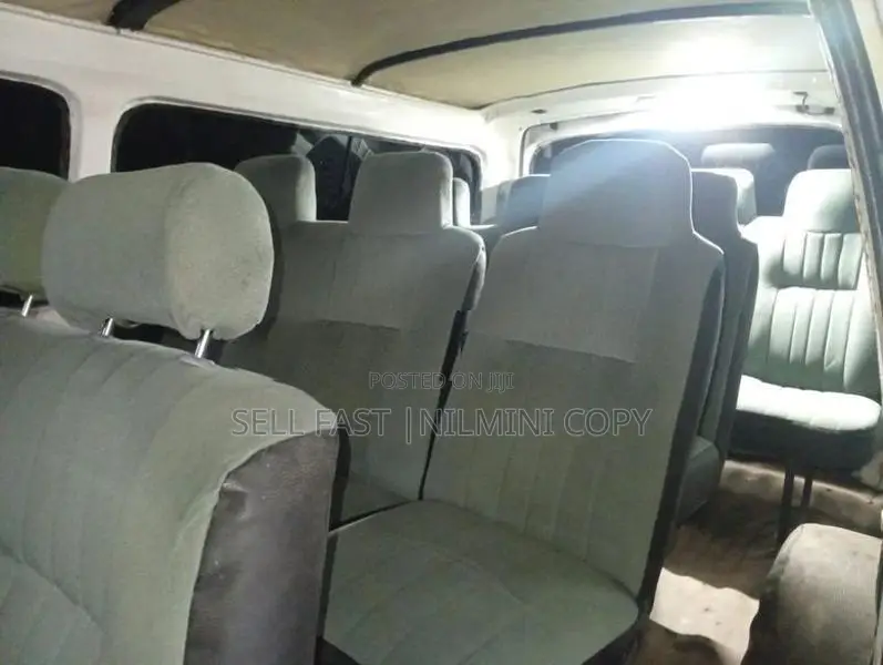 Toyota Hiace Van 1987