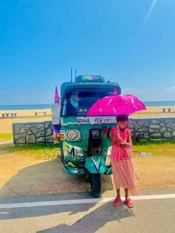 Bajaj RE Three Wheeler 2020