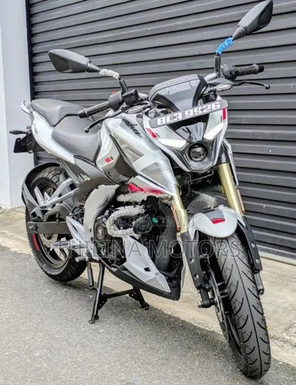 Bajaj Pulsar N160 Premium 2026