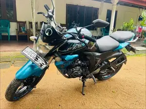 Yamaha FZs V2 2015