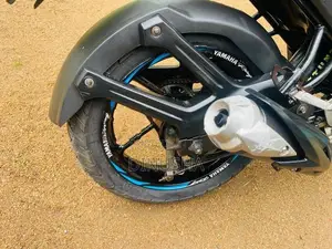 Yamaha FZs V2 2015