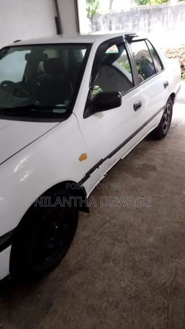 Nissan Pulsar 1993