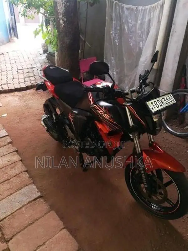 Yamaha FZs V2 Hodathathwaye Etha 2016