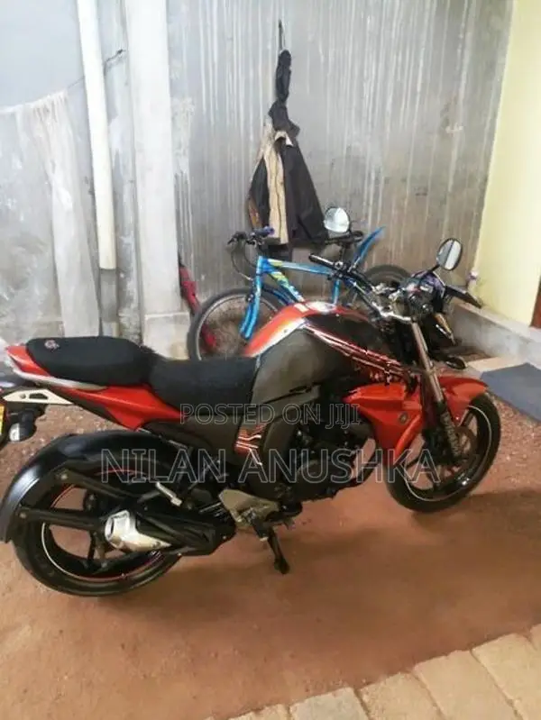 Yamaha FZs V2 Hodathathwaye Etha 2016