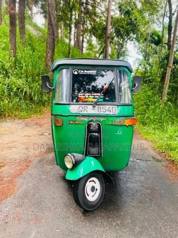 Bajaj RE 2008