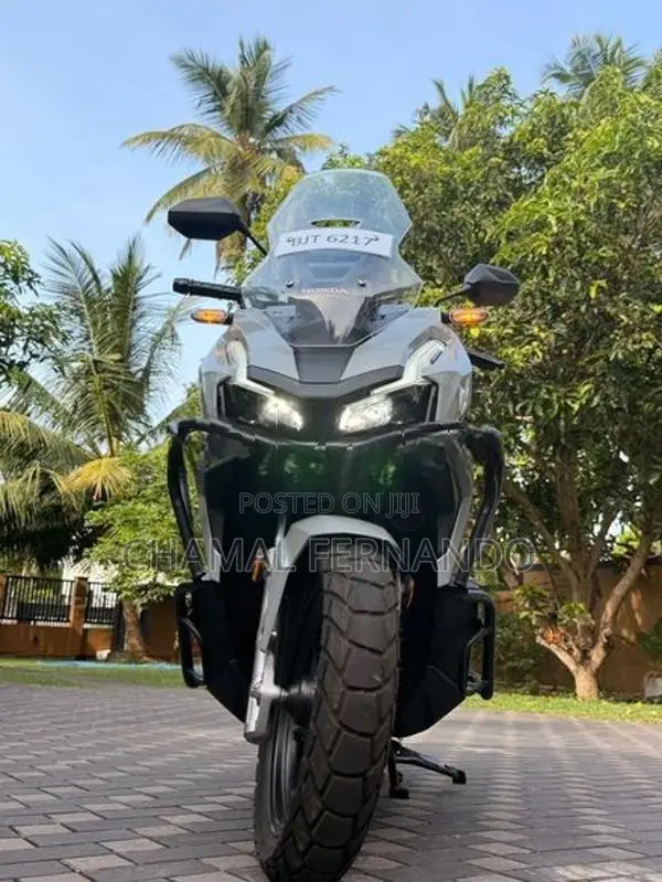 Honda ADV 160 2025