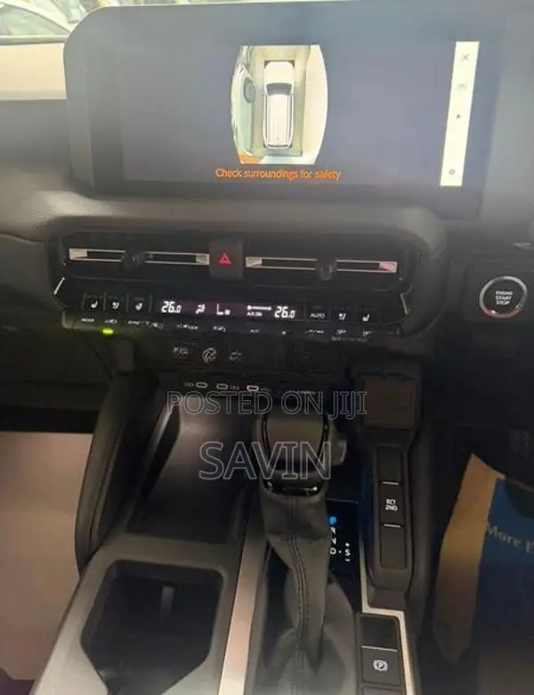 Toyota Land Cruiser Prado VX 2026