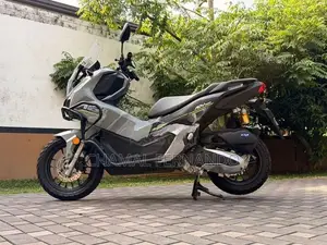 Honda ADV 160 2025