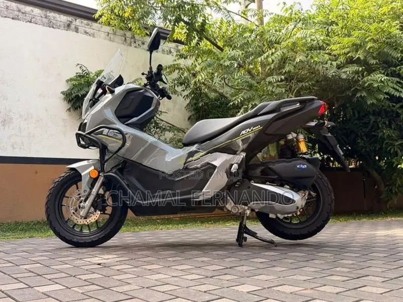 Honda ADV 160 2025
