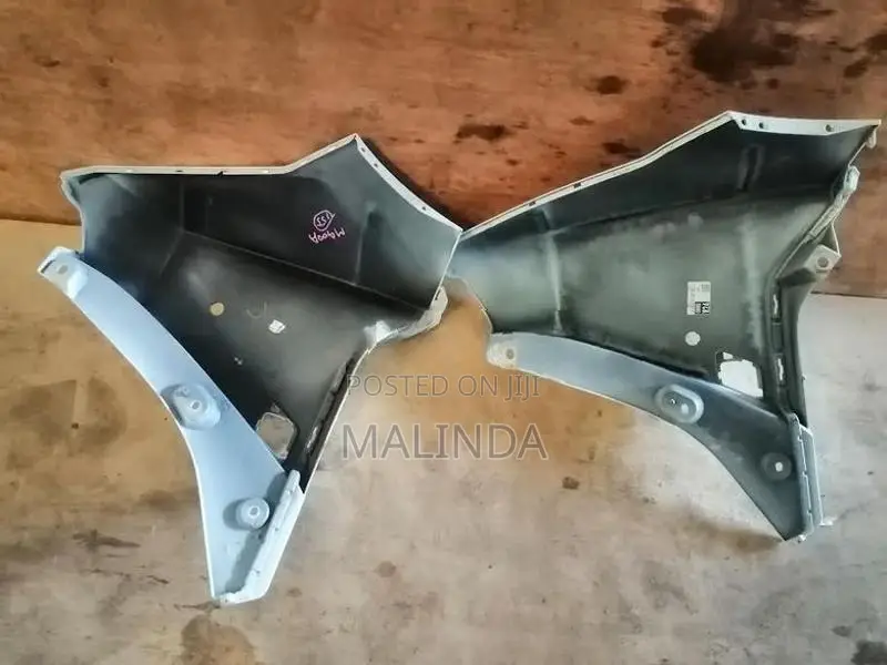 Toyota Roomy Corner Panel