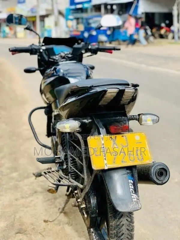 Bajaj Pulsar 150 2012