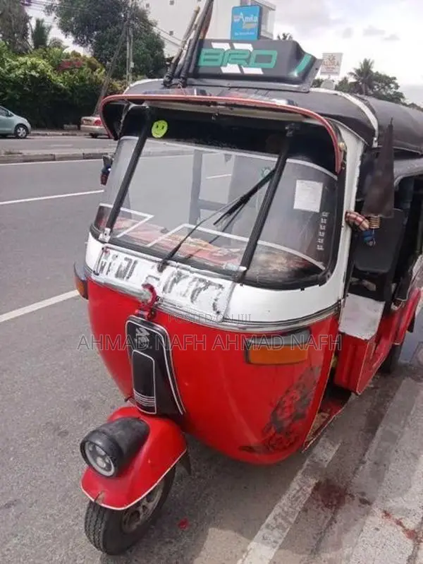 Bajaj RE Three Wheeler 2005