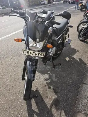 Bajaj Platina 100 2017