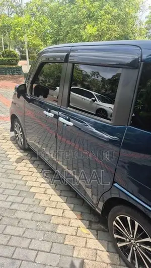 Toyota Roomy GT 2023