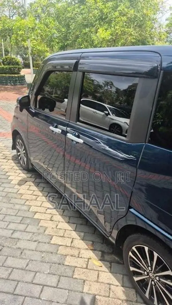 Toyota Roomy GT 2023