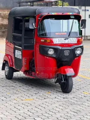 Bajaj RE 2016