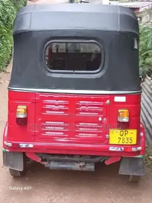 Bajaj RE 2008