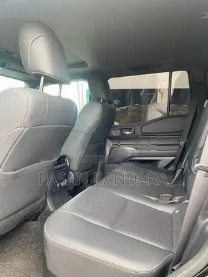 Toyota Land Cruiser Prado 2025