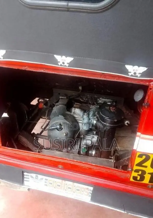 Bajaj RE 1995