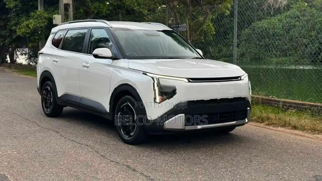 Kia Carens Clavis 2025