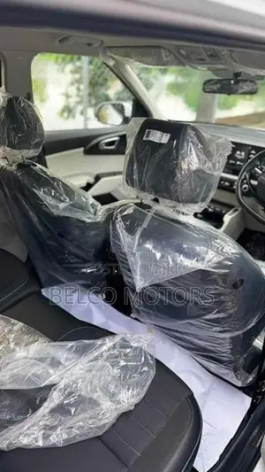 Kia Carens Clavis 2025