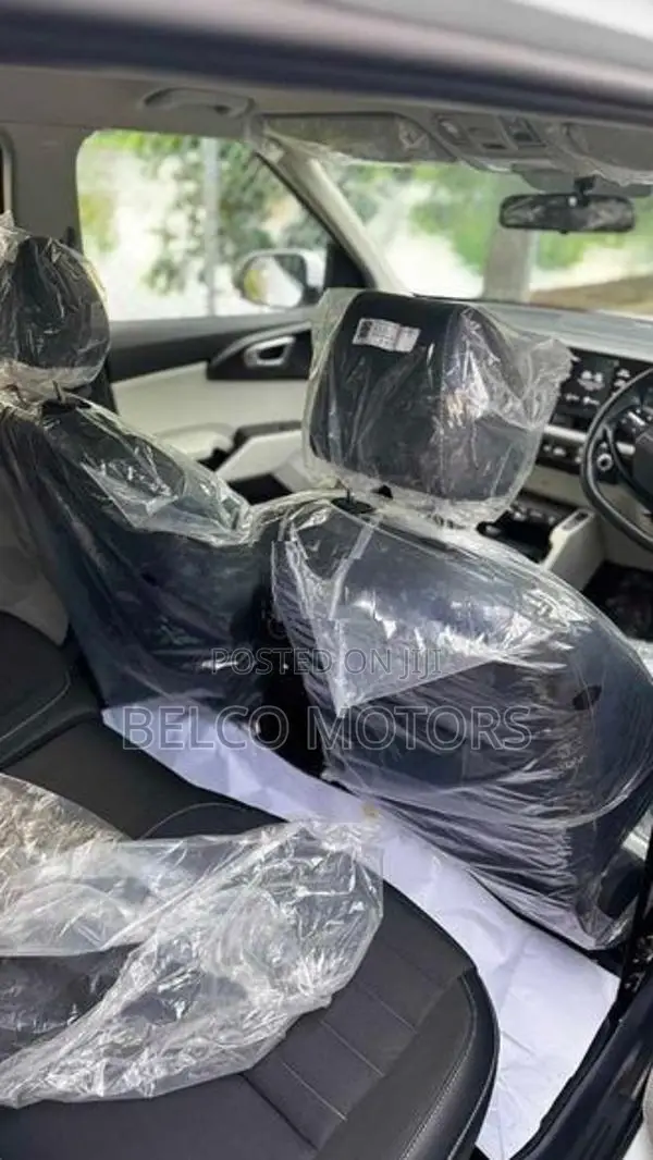 Kia Carens Clavis 2025