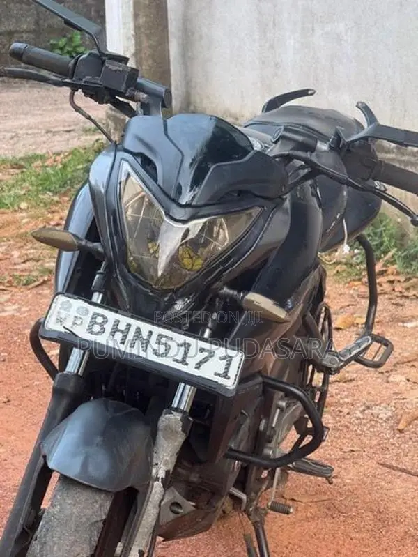 Bajaj Pulsar NS160 2018