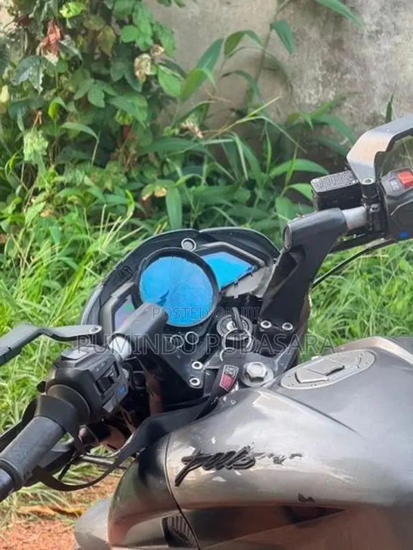 Bajaj Pulsar NS160 2018