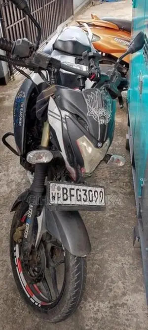 Bajaj Pulsar N160 2017