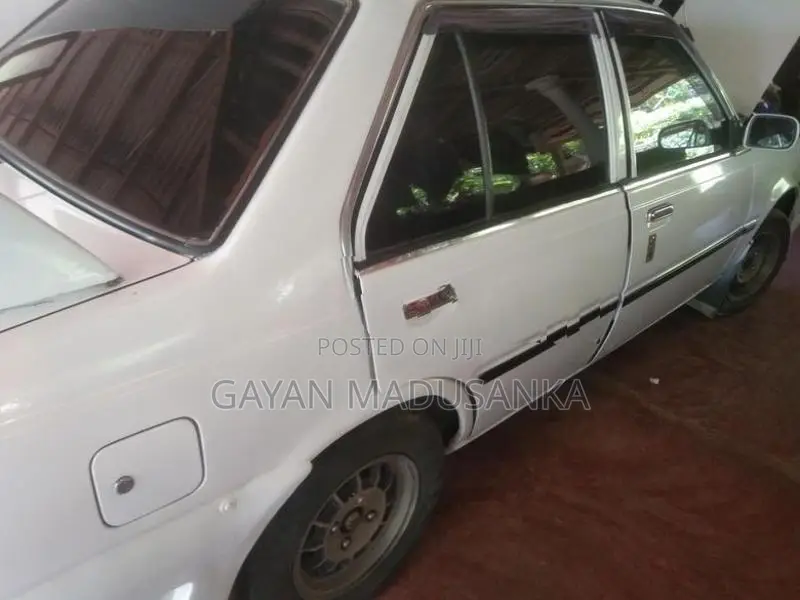 Nissan Sunny FB15 1991