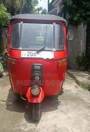Bajaj RE 1999