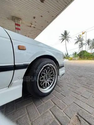 Nissan Sunny 1987