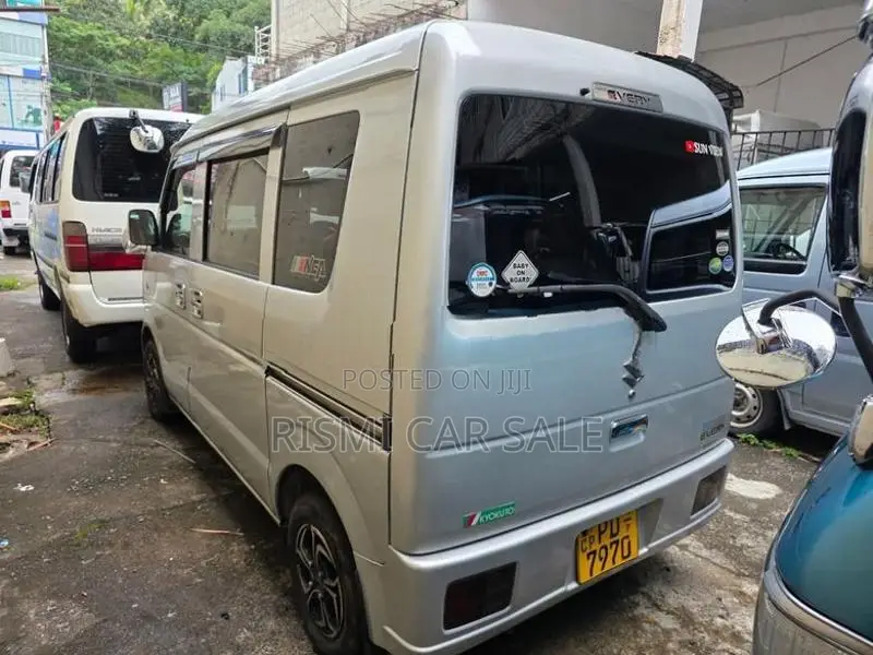 Suzuki Every 2007