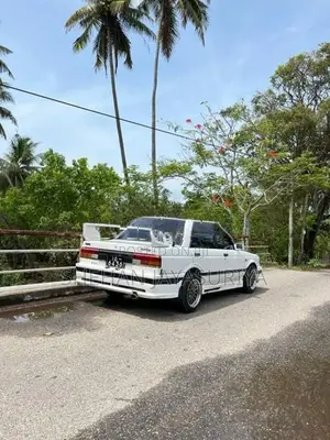Nissan Sunny 1987