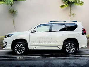 Toyota Land Cruiser Prado 2023