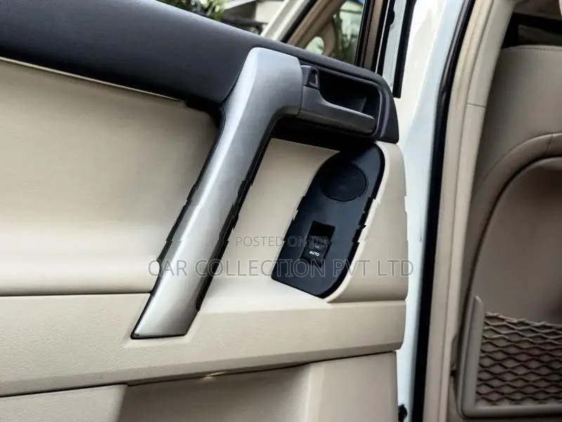 Toyota Land Cruiser Prado 2023