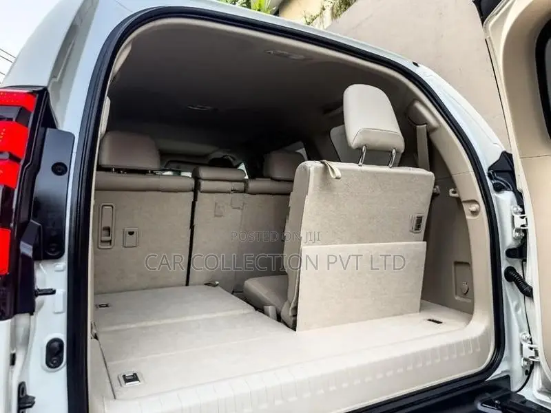 Toyota Land Cruiser Prado 2023