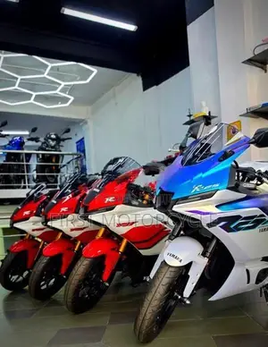 Yamaha YZF-R25 2026
