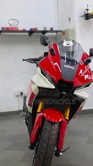Yamaha YZF-R25 2026
