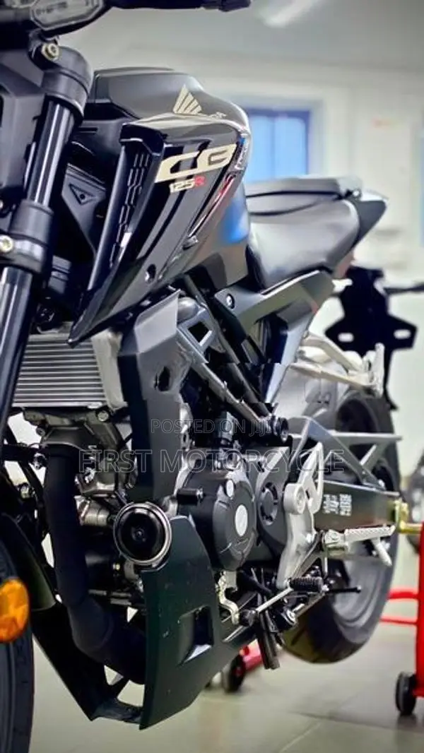 Honda CB 125 2024
