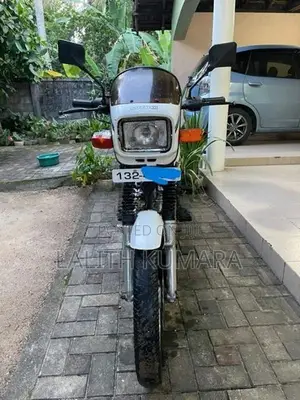 Suzuki GS 125 1990