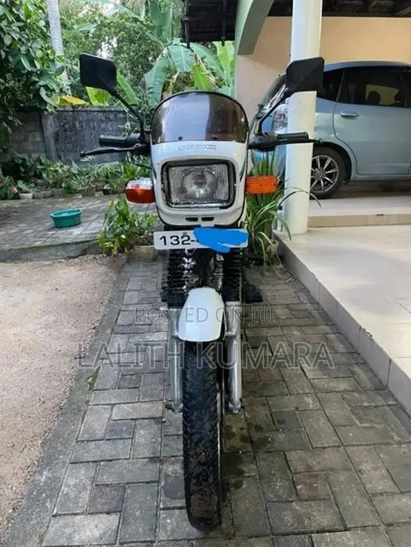 Suzuki GS 125 1990