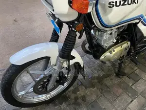 Suzuki GS 125 1990