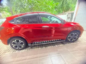 Honda Vezel Ivory Z Grade 2016