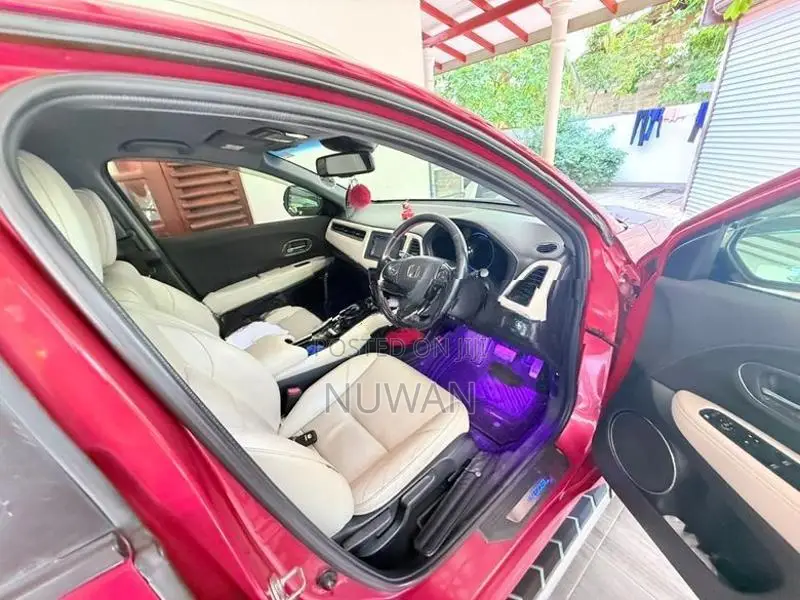 Honda Vezel Ivory Z Grade 2016