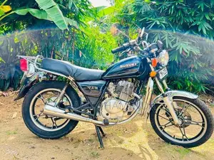 Suzuki GN 125 2006