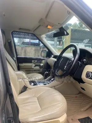 Land Rover Discovery 2011