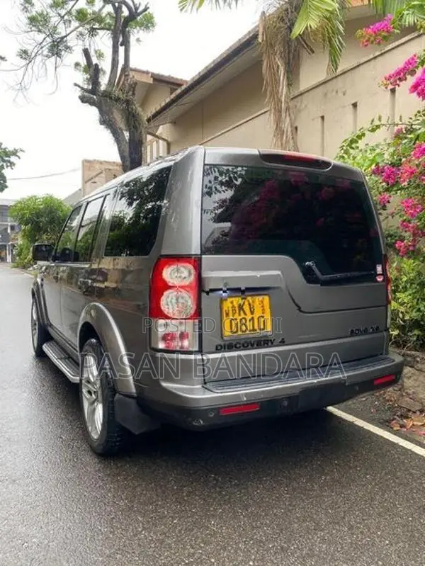 Land Rover Discovery 2011